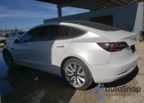 2019 Tesla Model 3 из США, поврежденный, VIN 5YJ3E1EA9KF466388